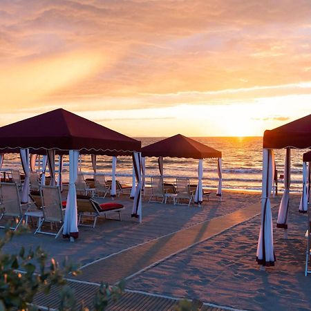 Cala Beach Resort Пунта-Ала Экстерьер фото