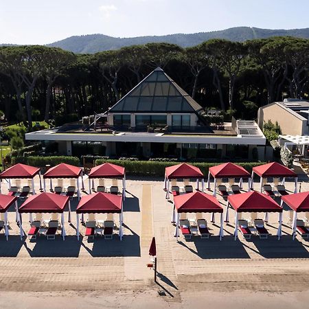 Cala Beach Resort Пунта-Ала Экстерьер фото
